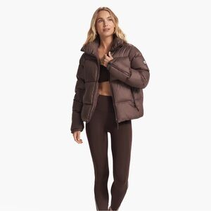 Vuori Hillside Down Jacket